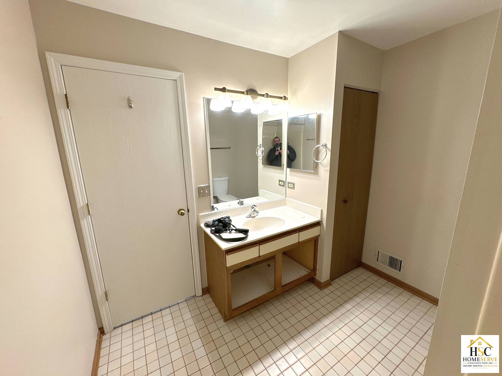 Gurnee bathroom before: original oak vanity